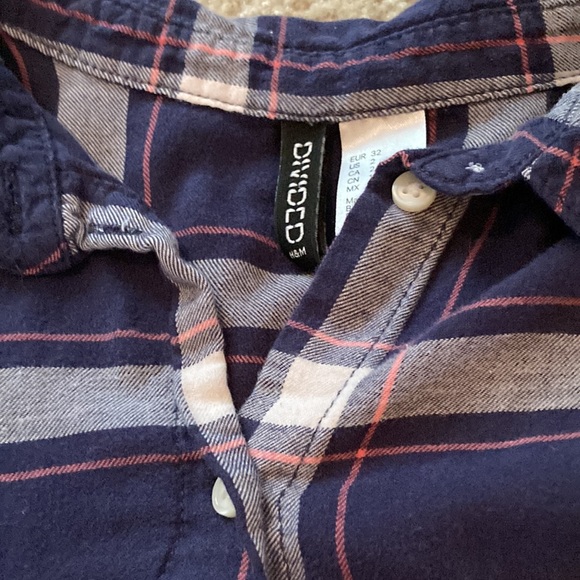 2 H&M Divided Plaid Light Weight Flannel Button Down Shirts Bundle Sz:2 - Picture 7 of 8